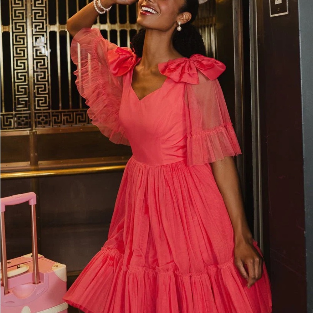 Elegant Pink Bow Dress